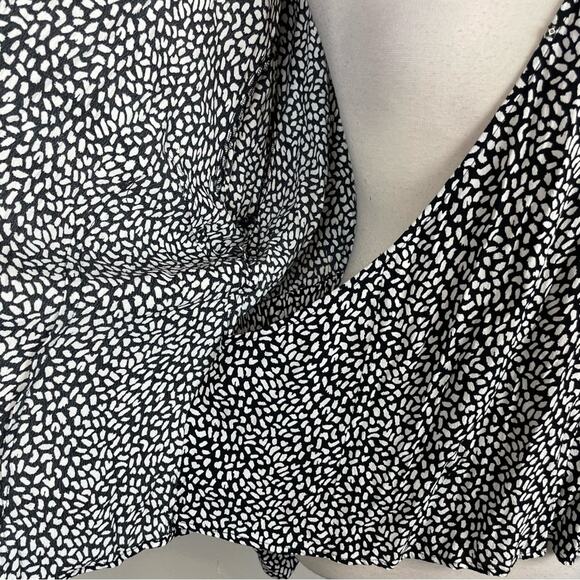 Talbots Black White Abstract Dot Partial Wrap Long Sleeve Top XL - Picture 9 of 10